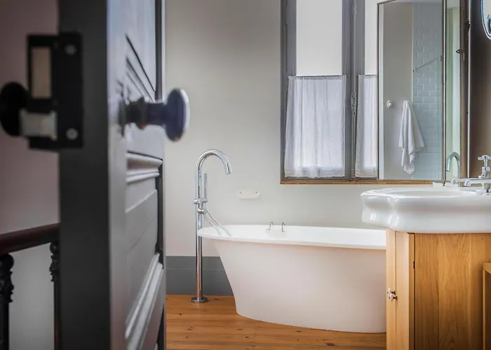 Le Lanternon Guest house 4*