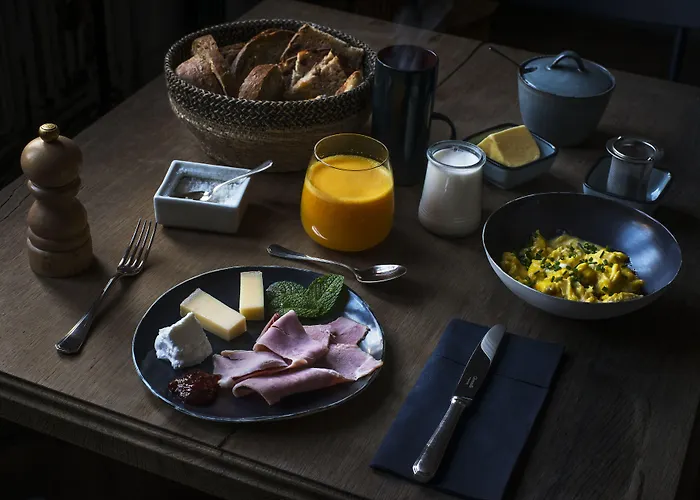 Le Lanternon Guest house 4*