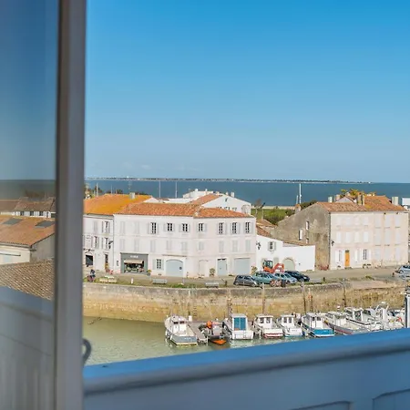 Le Lanternon Guest house *