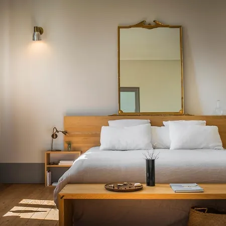 Le Lanternon Guest house *