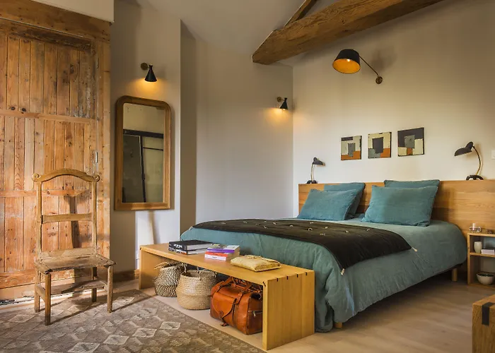 Pensionat Le Lanternon 4*